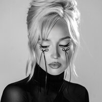 По знакомым улицам